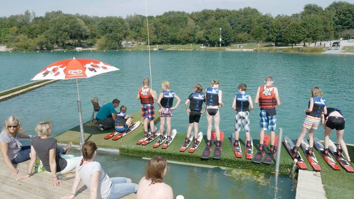 Hier gehts zu 1-Stunden-Karte Wasserski (1x pro Monat)  bei TwinCable Beckum