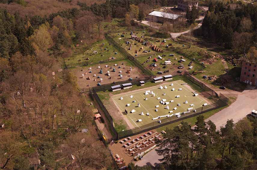 Hier gehts zu Tageskarte Paintball inkl. 500 Paintballs & Leihausrüstung